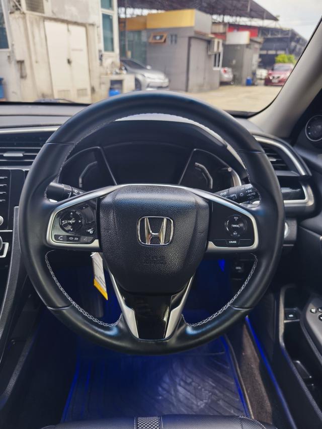 HONDA CIVIC 1.8EL 2019 8