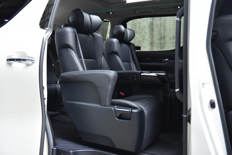 TOYOTA ALPHARD 2.5 SC  11