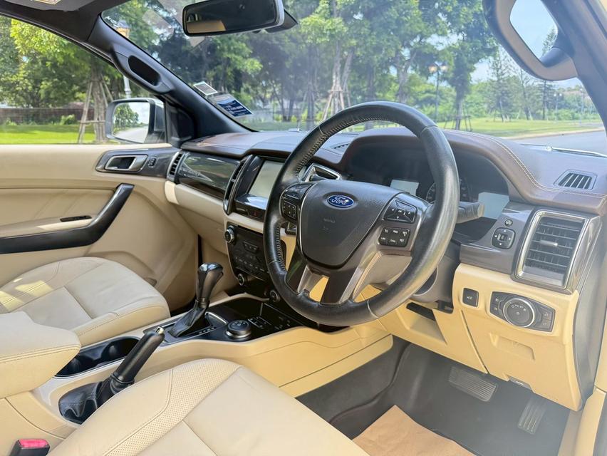 FORD EVEREST 3.2 TITANIUM PLUS 4WD SUNROOF ปี 2016  11