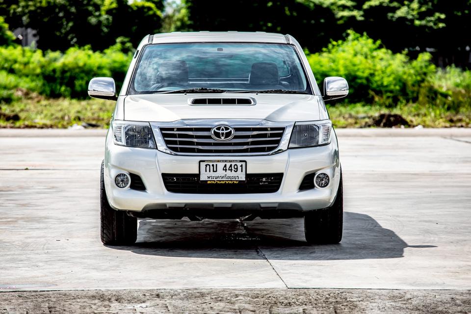 Toyota Vigo Double Cab 4 ประตู 3.0 ดีเซล ปี 2005 สีเทา  2