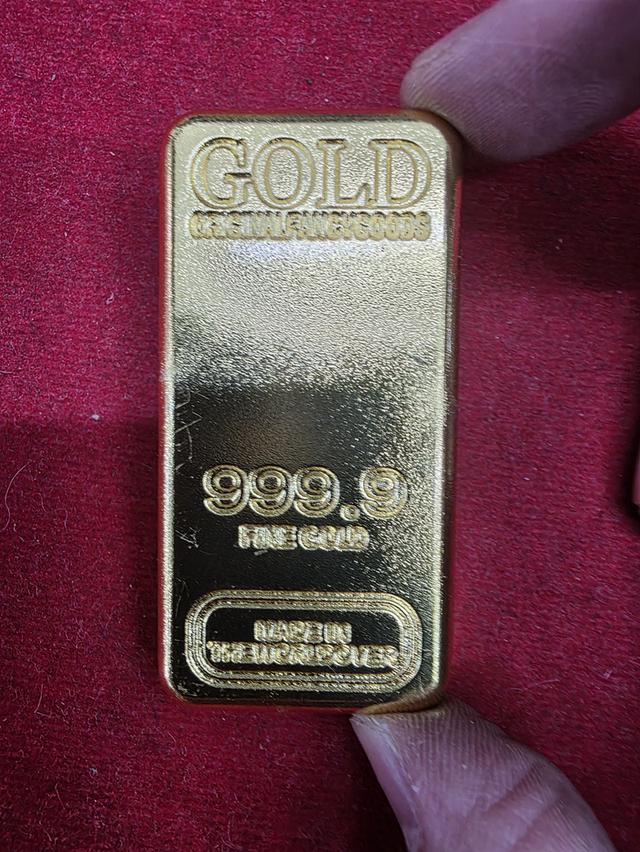 A.ของสะสม สวยหายาก แท่งสีทอง หนักๆ Fine gold 999.9 เดิมๆ ขายเป็นชิ้นงานของสะสม ตามสภาพ ไม่ได้รับประกัน พร้อมส่ง