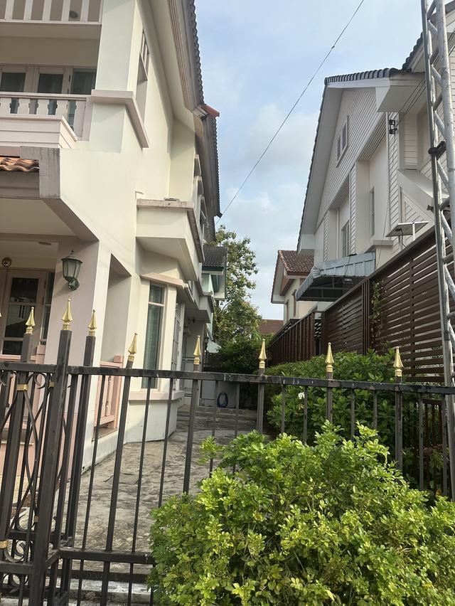 ขายบ้านเดี่ยว 2 ชั้น 52 ตรว. หมู่บ้านวรารมย์81 บางบอน 9