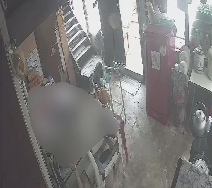 บ้านครึ่งไม้ปูน ซอยอุดมสุข30 ราคาคุยกันไเ้ครับ 7