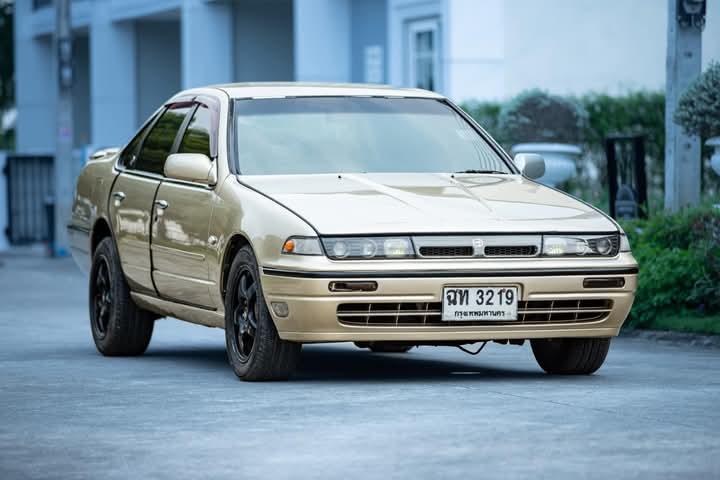 ขายด่วน Nissan Cefiro 3