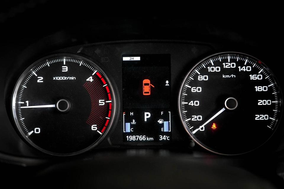 ขาย Mitsubishi Pajero 2.4GT 4wd ปี16 8