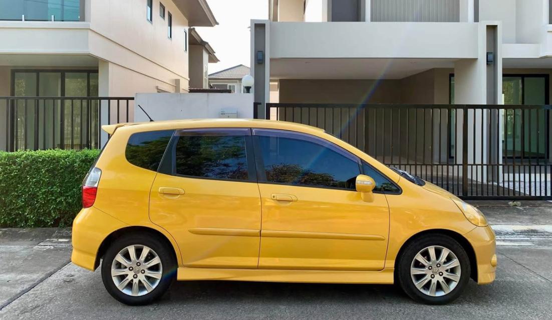 Honda Jazz ปี 2006 มือ 2  5