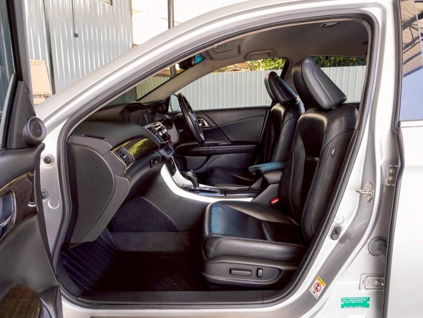 HONDA ACCORD 2.0EL ปีจด 2014 ประกันเครื่องเกียร์3ปี / 30,000 km. 17