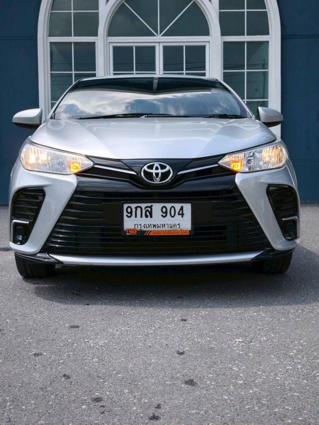 Toyota yaris ativ 1.2entry auto