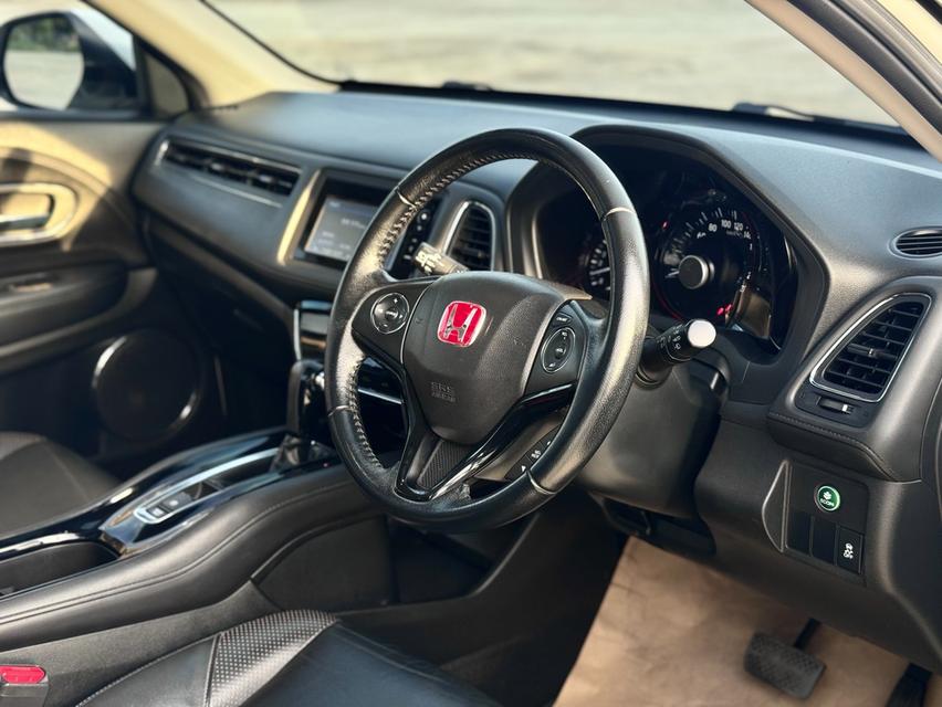 HONDA HRV 1.8 EL SUNROOF ปี 16. สีขาว ออโต้  สวยหรูสปอร์ตน่าขับมากๆ  17