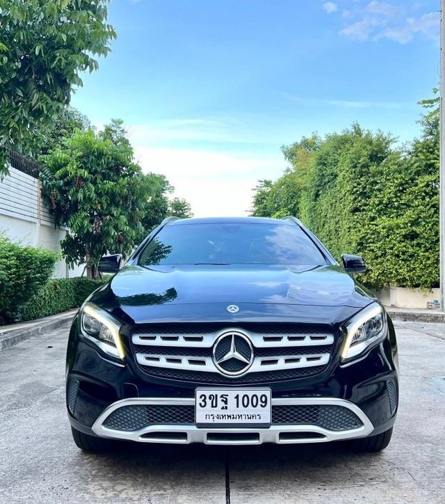 ขายBenz Gla200ปี20 2