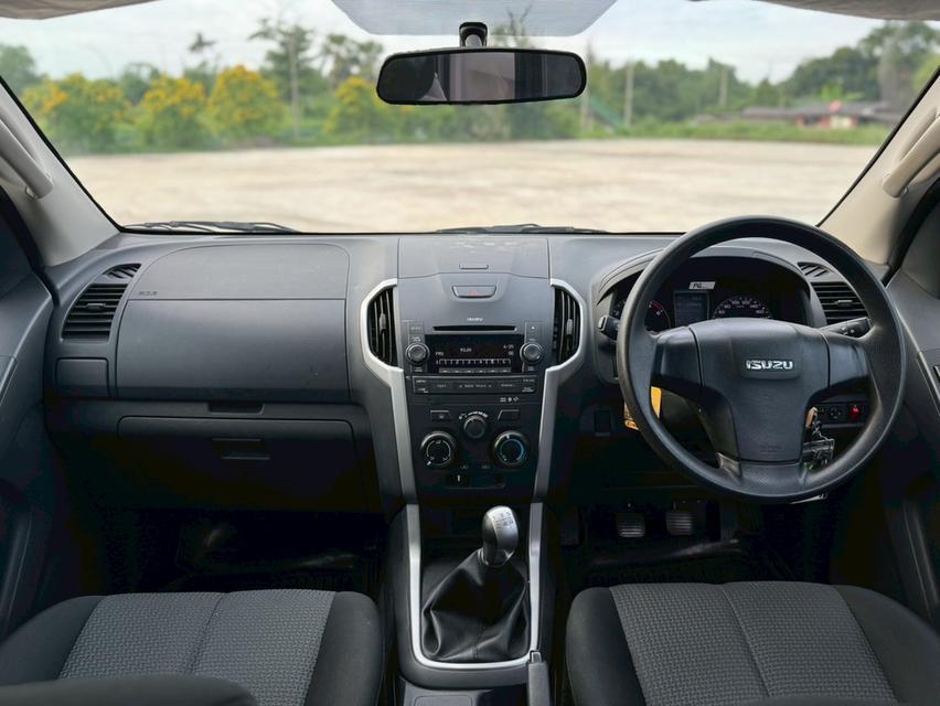 IISUZU DMAX Y2014 Pickup 2dr Ext. Cab Hi-Lander L Man. 5sp RWD 2.5DCT สีดำ Y2014.  เกียร์ธรรมดา  11