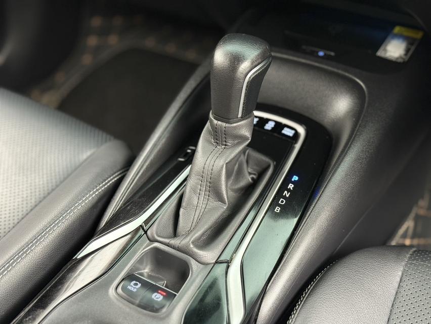 TOYOTA COROLLA ALTIS 1.8 HYBRID Mid ปี 19 จด 20 10