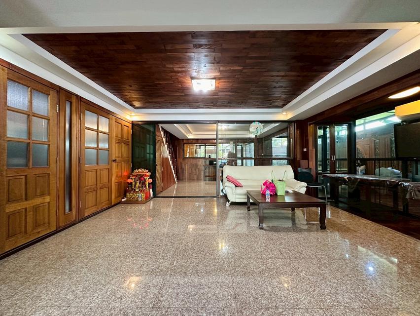 ขายอาคารพาณิชย์ ตึก 4.5 ชั้น ถนนสวนผัก เขตตลิ่งชัน ทำเลศักยภาพ#LB122 – 001174 3