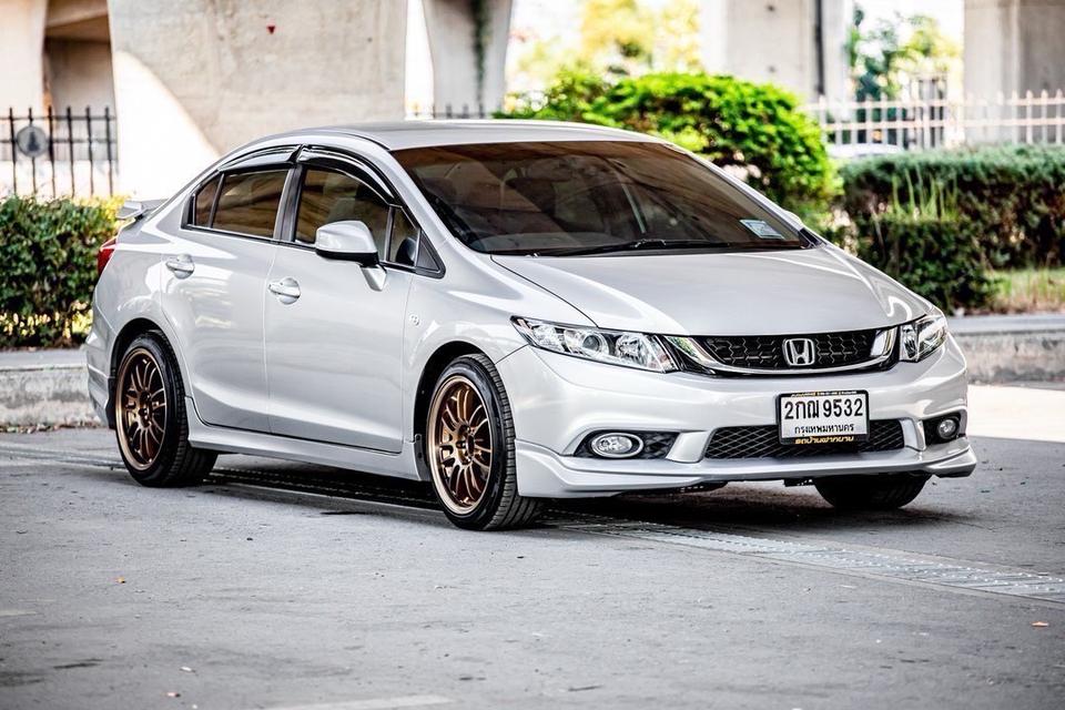Honda Civic Fb 1.8S สีเทา ปี 2013 แท้ เกียร์ออโต้ มือเดียวป้ายแดง