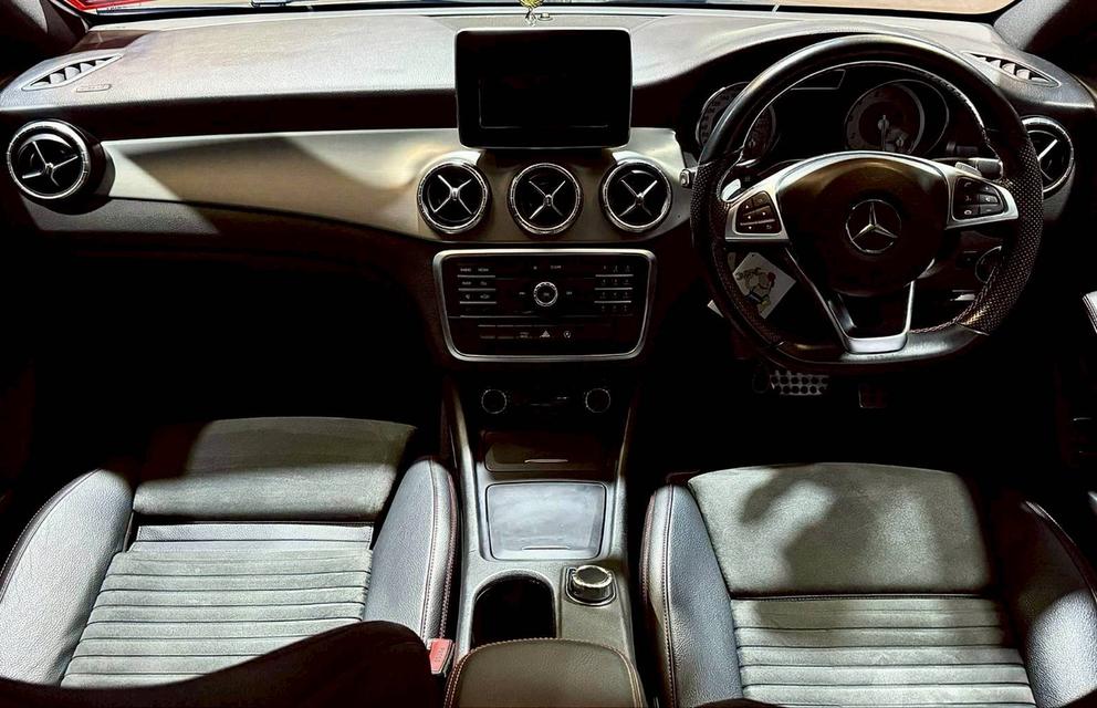 Mercedes-Benz CLA250 AMG Dynamic (W117) ปี 2016 รถสวยใช้น้อย ราคาดีสุด รูปที่ 6