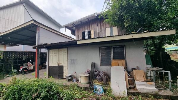 ขายที่ดินราคาถูก พร้อมบ้าน 2 ชั้น 101 ตร.ว. เมืองร้อยเอ็ด ทำเลดีเข้าออกสะดวก ใกล้แหล่งชุมชน และสถานที่สำคัญ โทร 063-2825635 รูปที่ 11