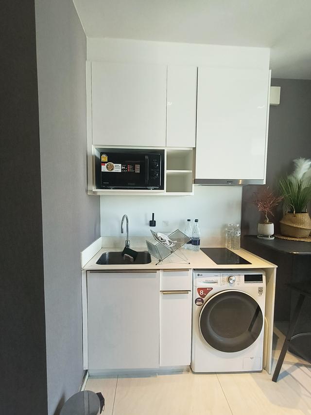 คอนโดมิเนียม แอชตันสีลม ใจกลางกรุงเทพ ติดรถไฟฟ้าศาลาแดงและช่องนนทรี ขึ้นทางด่วนสะดวก ออกต่างจังหวัดง่าย 15