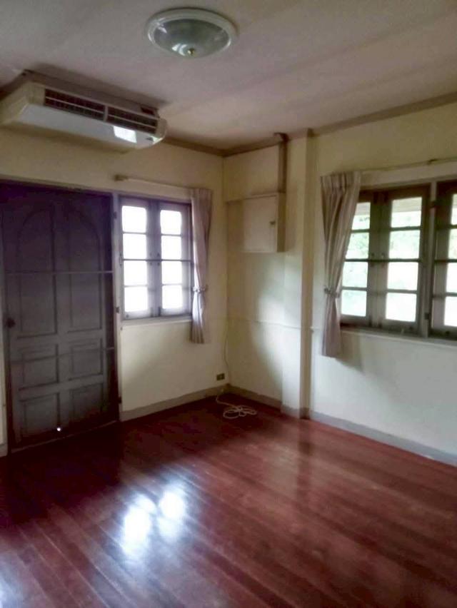 ขายที่ดินพร้อมบ้านเดี่ยว 2 ชั้น สไตล์คลาสสิก กรุงเทพนนท์ 14 ทำเลดี ใกล้ MRTแยกติวานนท์ 150 เมตร 10