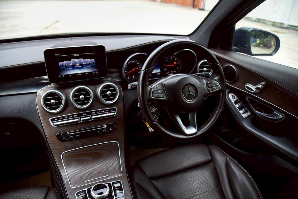 รหัสรถ CBL3577 Benz GLC250d 2.1 4MATIC [w253] AT 2016 12