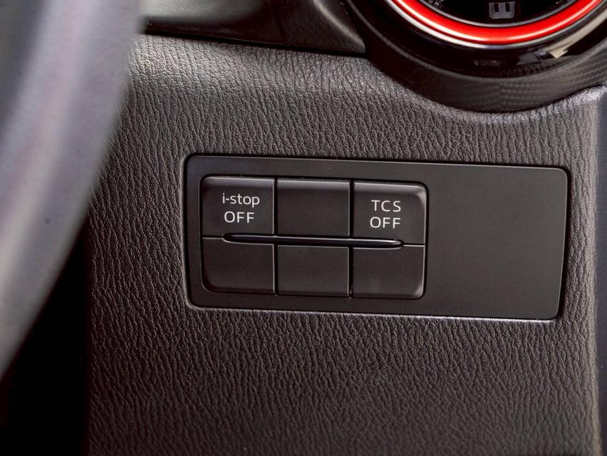 Mazda CX-3 2.0E ปี 2017 เจ้าของเดียว สวยสีเดิม รถไม่มีอุบัติเหตุ 17