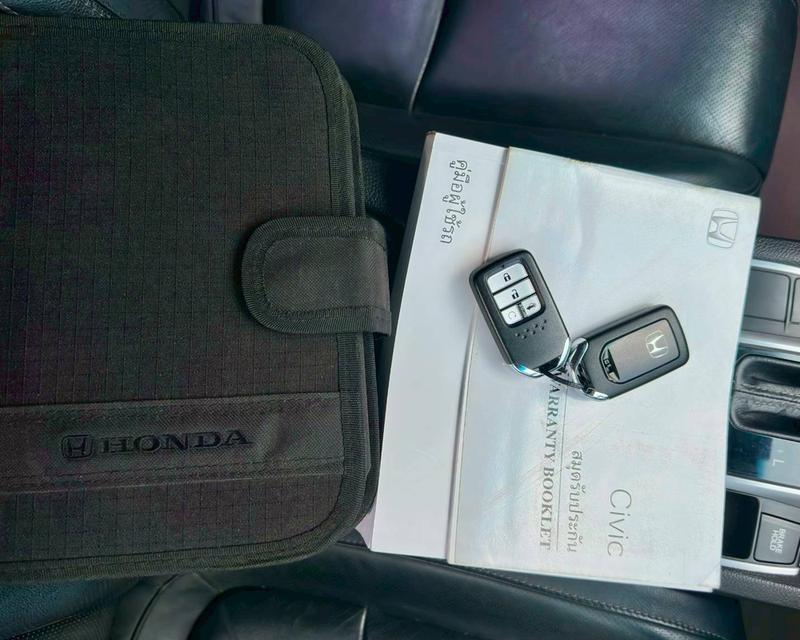 Honda Civic FC 1.8 EL Minor Change ปี 2018 สีขาวมุก รูปที่ 18