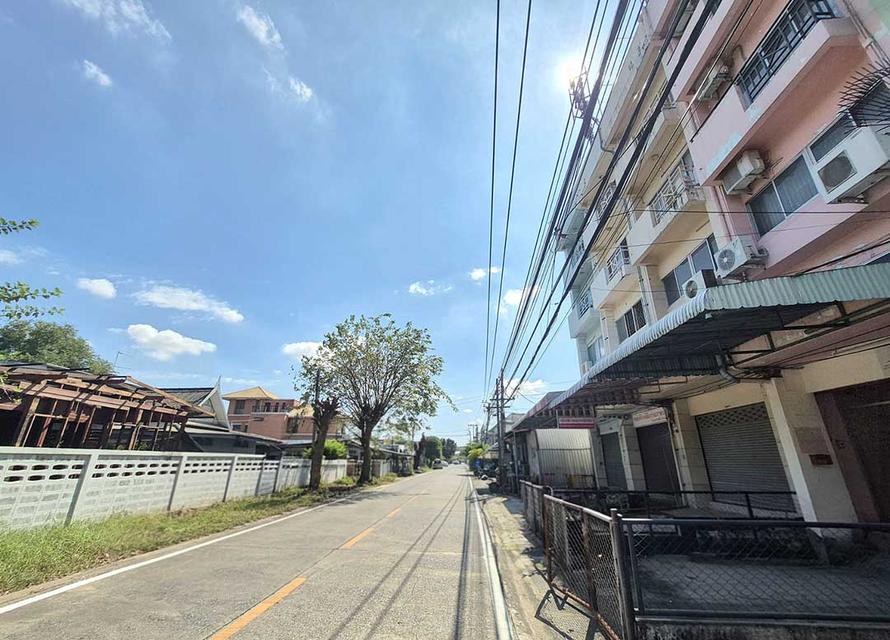 ให้เช่าตึก 4.5 ชั้น พหลโยธิน 54/4 แยก 3 4