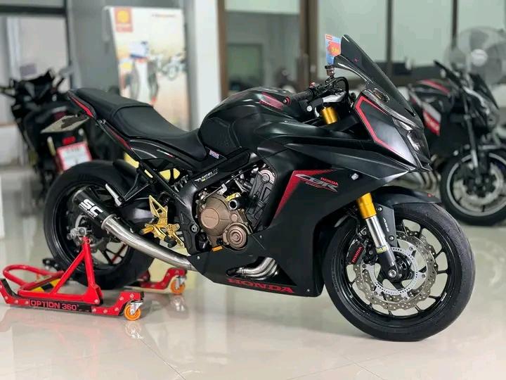 รถ CBR 650 R สีดำ สวยๆ 2