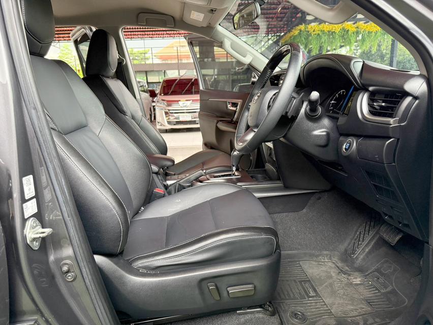 TOYOTA FORTUNER 2.4 V 2WD ปี 2022 รูปที่ 11