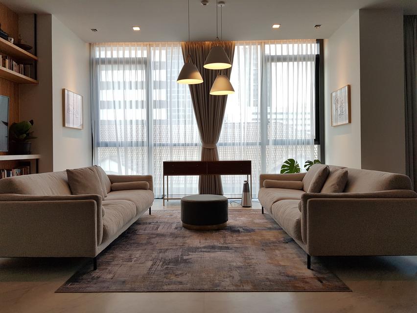 The Monument Thonglor