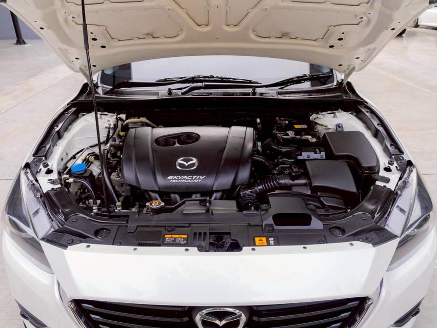 Mazda 3 2.0S ปี 2017 ♨️ #ประกันเครื่องเกียร์หลังการขาย3ปี / 30,000km. ♨️ 6