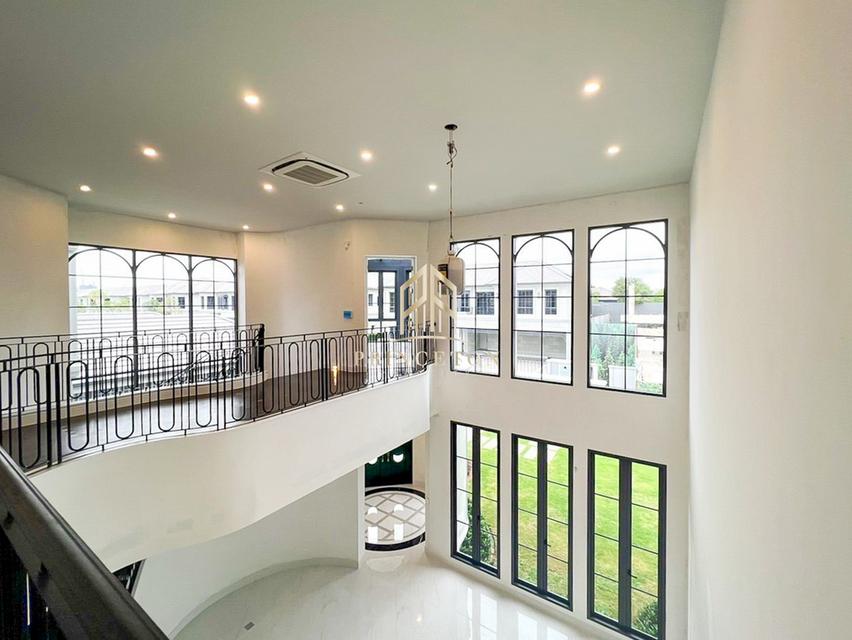 Sale at Loss Luxury House Narasiri Krungthep Kreetha 11