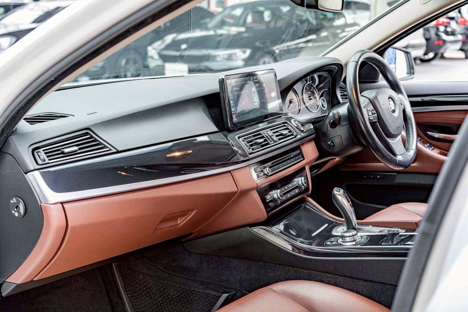 รหัสรถ NP3282 BMW 520D SERIE-5ปีรถ : 2015 รูปที่ 9