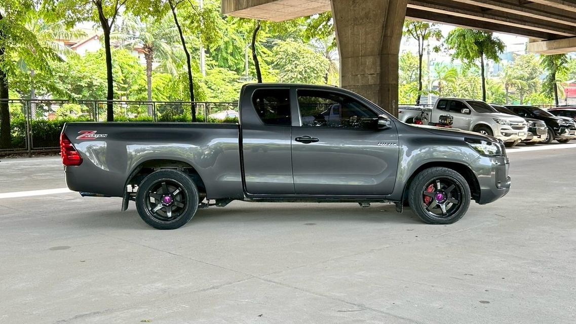 Toyota Hilux Revo Smart Cab 2.4 Entry Z Edition MT ปี 2022 ไมล์ 48,xxx 8