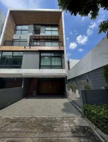 บ้านพร้อมอยู่ โครงการ Arden ลาดพร้าว 71 ทาวน์โฮมหรู 3.5 ชั้น หลังมุม ทำเลศักยภาพ ใจกลางเมือง 1