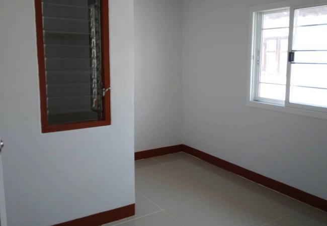 ขายทาวน์เฮ้าส์ หมู่บ้านปิยวรารมย์ 3 ถนนบ้านกล้วย-ไทรน้อย อำเภอไทรน้อย นนทบุรี 4