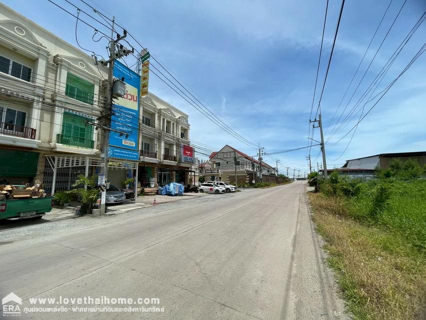 ขายตึกแถว 3 ชั้น หมู่บ้านวิคตอเรีย ไพรเวท ซิตี้ หอมศิล บางปะกง พื้นที่ 20.5 ตารางวา ใกล้นิคมเวลโกรว์ 16