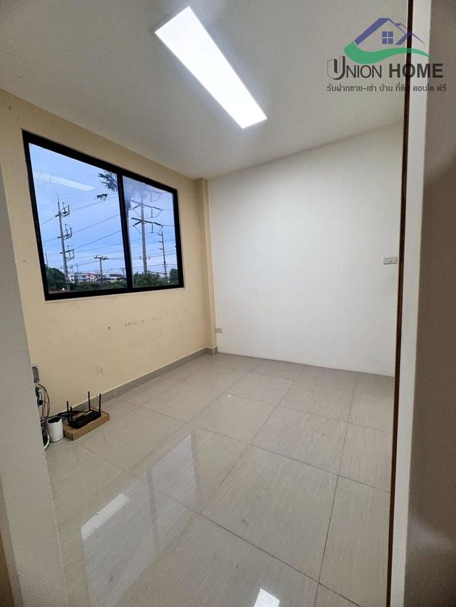 เซ้งคลีนิกเวชกรรม 2 ชั้น อุปกรณ์ครบ ติดถนนลาดกระบัง (N.1901) 15