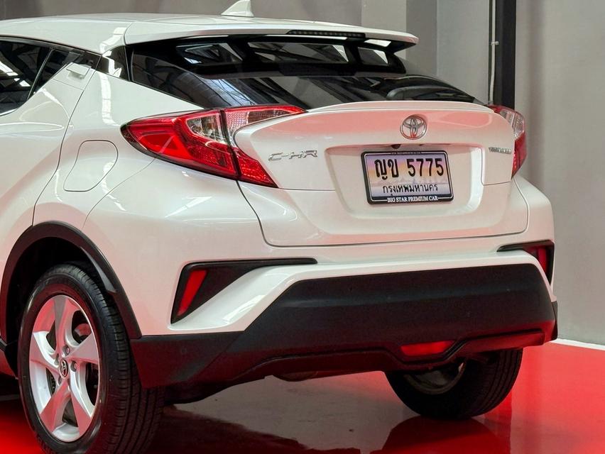 2019 TOYOTA CHR 1.8 MID รุ่น TOP เบนซิน รถมือเดียวออกป้ายแดง รถวิ่งน้อย สภาพป้ายแดง รถไม่เคยมีอุบัติเหตุ รูปที่ 9