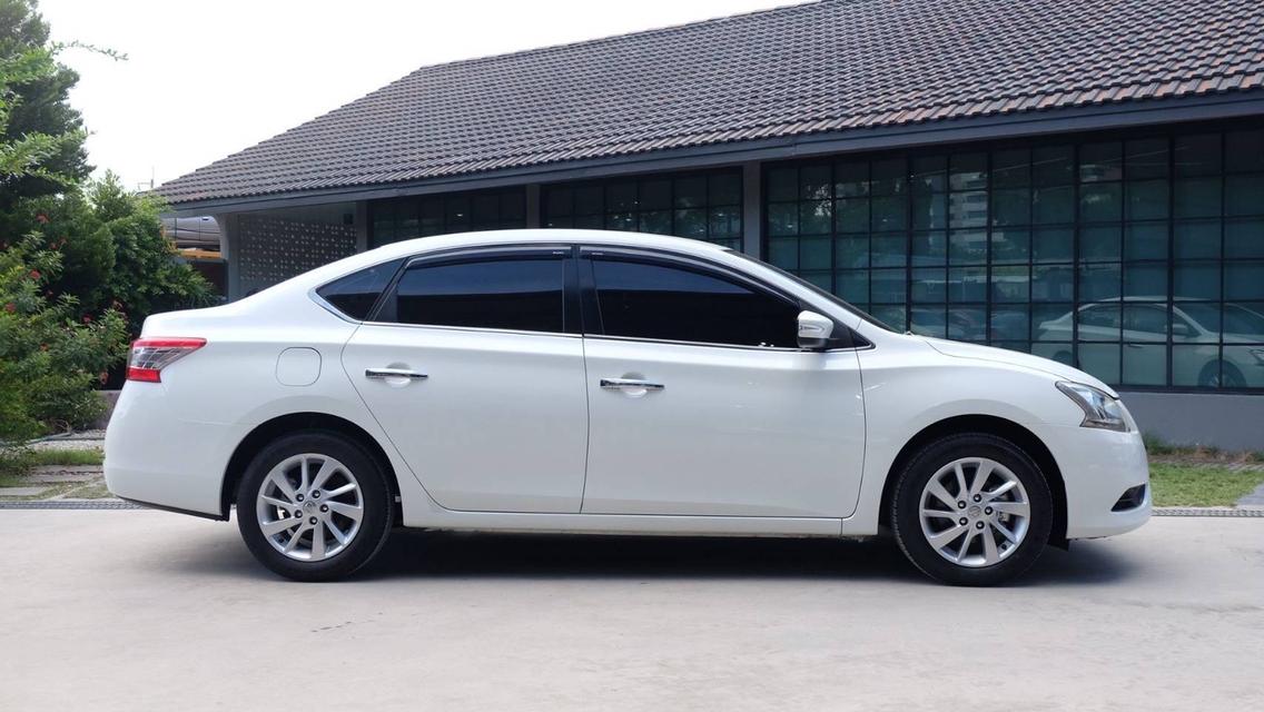 รหัสรถ KN8558 : NISSAN SYLPHY 1.6 V 2013