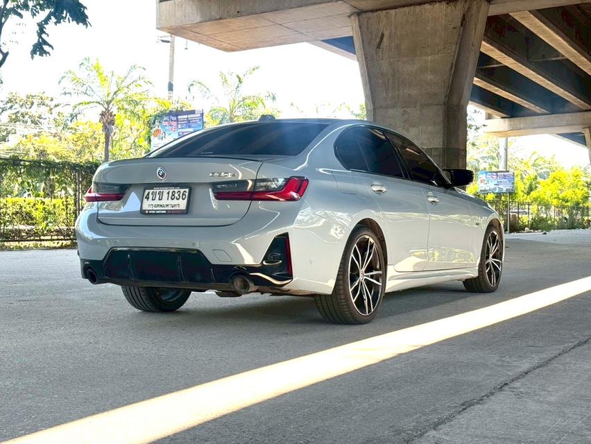 ขายรถ BMW 330e 2.0 M Sport ปี 2023 สีเทา เกียร์ออโต้ รูปย่อยที่ 4