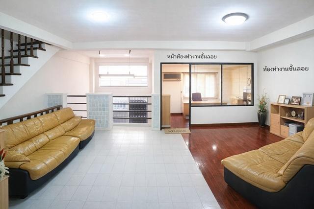 เซ็นทรัลลาดพร้าว 900ม.ให้เช่าอาคารพาณิชย์ 3.5 ชั้น พหลโยธิน20-26 ใกล้ 18 ตร.ว. 250 ตร.ม. BTSพหลโยธิน24 400 ม. 6