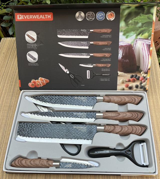 ชุดมีดครัวสแตนเลส EVERRICH 6 ชิ้น ของใหม่ คุณภาพส่งออกจากญี่ปุ่น