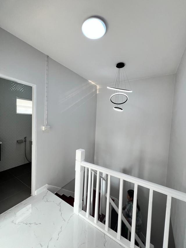 หมู่บ้านพฤกษา 30/1 (ติดถนนบ้านกล้วย-ไทรน้อย) รีโนเวทใหม่เอี่ยมทั้งหลัง 14