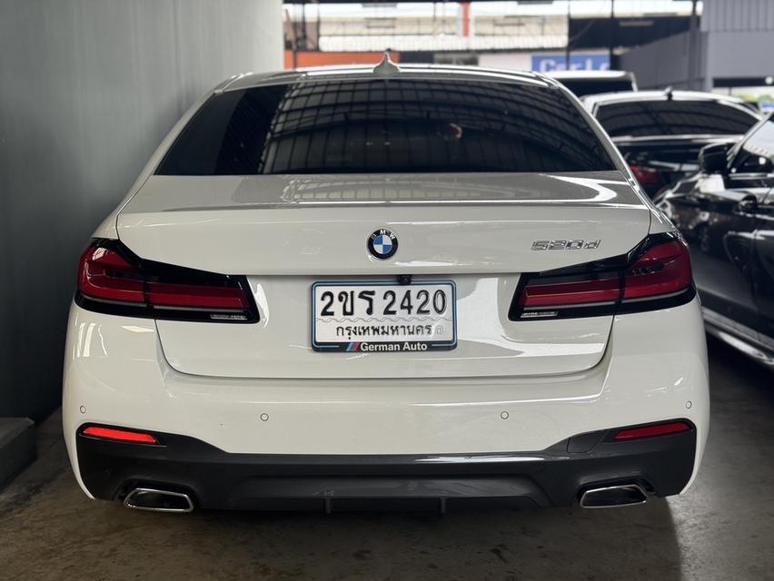 รหัสรถ BM2420 BMW 520d M-Sport LCI 2022