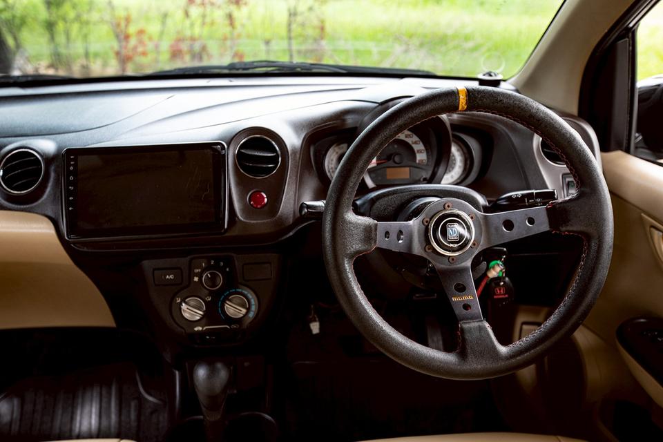 ขาย Honda Brio 1.2V ปี12 9