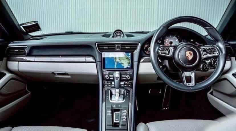 Porsche 911 Targa 4S (991.2) 3