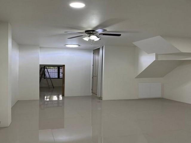ให้เช่า ทาวน์โฮม 4 ชั้น ซอยบางนา-ตราด 21 ใกล้เซ็นทรัลบางนา 3