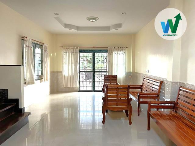 ขายบ้านแฝด 28 ตร.ว สวย น่าอยู่มาก มีเฟอร์นิเจอร์บางส่วน 4 ห้องนอน 3 ห้องน้ำ 3 แอร์ ถ.สรงประภา ใกล้สนามบินดอนเมือง 4