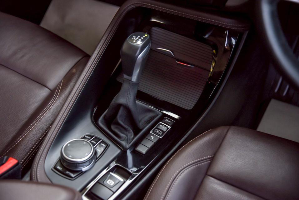 BMW X1 sDrive18d xLine F48 AT 2019 15