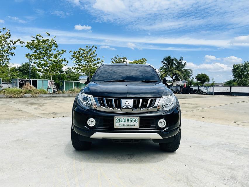 Mitsubishi triton top